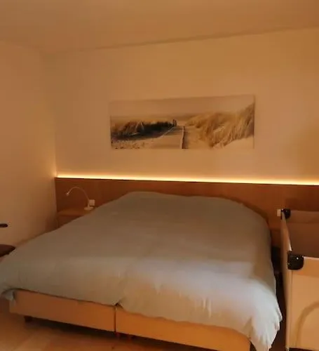 Gray D'albion 001 Apartment *